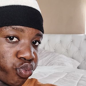 it hurts by AOBAKWE  NEO MOSALAGAE💔💔