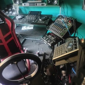 dj manu is from the streets