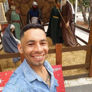 de rodillas ante Dios