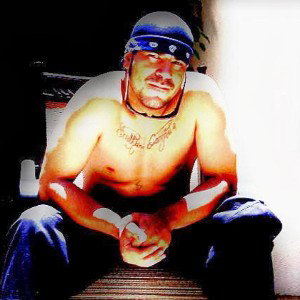 Bloody (13:05:03)Junior mondesi
