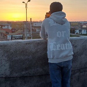 اینم اهنگ