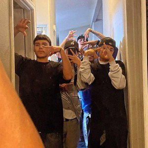 E's up