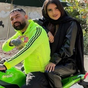 ویدا بم یاد داد به کسی اعتماد نکنم 