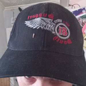 Démon cru, j’suis dans l’ombre, prêt à frapper,  