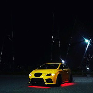 Neonowy Blask - Młody Qbson