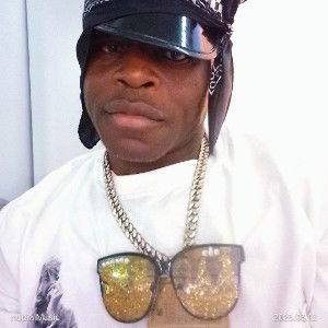 TRACK A BLACK FT DJSEXYFLOW