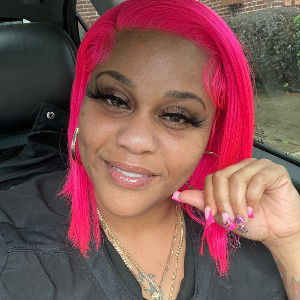 KREAMYROSE YELLA  BITCHEZ