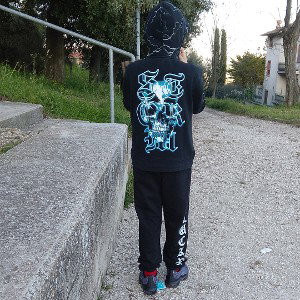 giro su uno skate