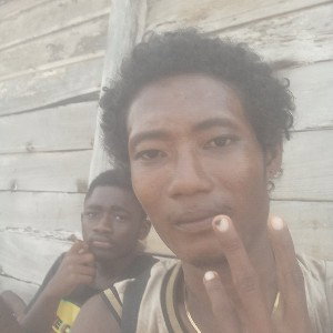 trinkets lil kingsfordkim mensah love no nation gang r2bees