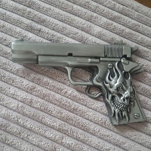 Normale jungs mit AK 47