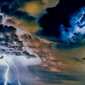 I AM THE STORM