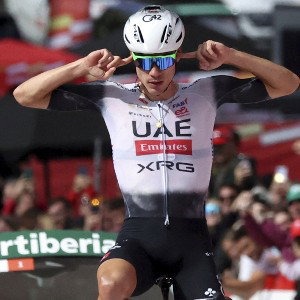 UAE TEAM EMIRATE 