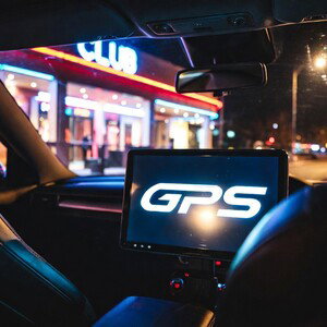 Eyelpi-GpS 