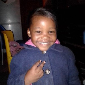 Queen Khanyi feat Lil queen 