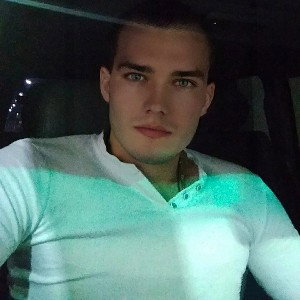 Стали_чужими