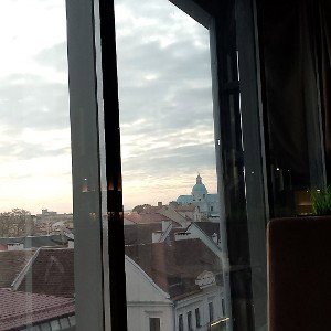 тяжёлая жизнь 