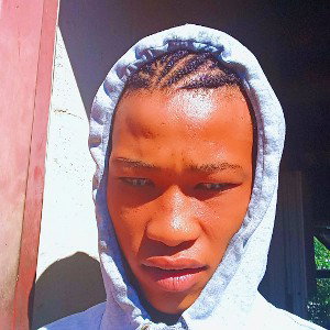  Ek Moet move _ft Lil k ft trolla