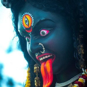 ආවේශයි (KAALI MATHA)