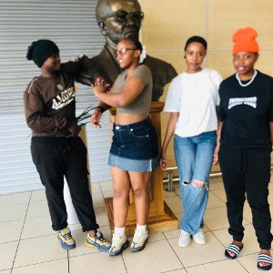 Omyoli no kele no Akumzi ndiyanithanda  bantwana basekaya  