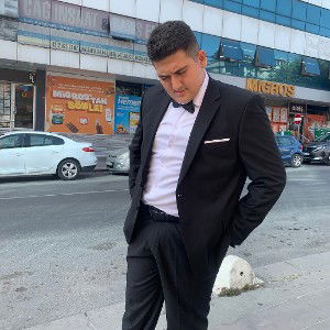 Yo, Ecem, you think you’re slick, but let’s break it down, Cousin in the game, but you wear that fake crown, Talkin’ big