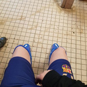 je me vois tous dégomer