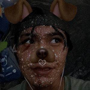 Esa de la mirada bella
