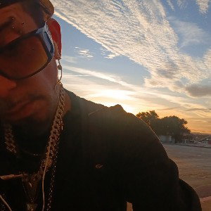 walk and rap public style 