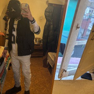 Te vi buscando algo y te busco mi glop tanto que hablas de mí ahora te freno te tiro 3 tu alma va volando pal cielo 