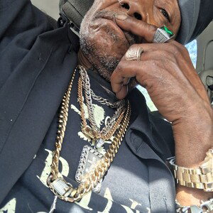 This is by you f*** n*****I thank you up on top of s***Free money game says