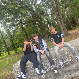 Unknxwn Track