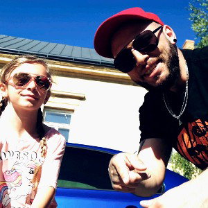 Menežeris Ft. 18Hood - Muselo sa to stať