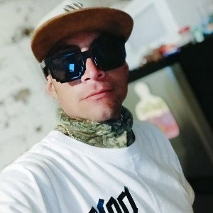 mike mc improvisando cheken como lo hago
