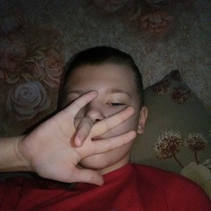 На рану соль