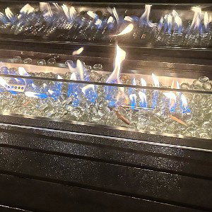 fReeZiNg fiRe