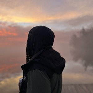 stay silent  