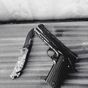Я мечтаю о сцене, где светит мой свет, 2. В ритме 150, я готов дать ответ. 3. В жизни не просто, но я не унываю, 4. Слов