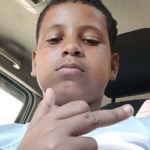 O moleque que falou pra mãe que queria dar a boca mas a mãe dele falou não é tá na boca o meu filho