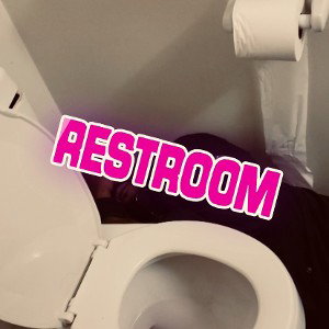 RESTROOM 