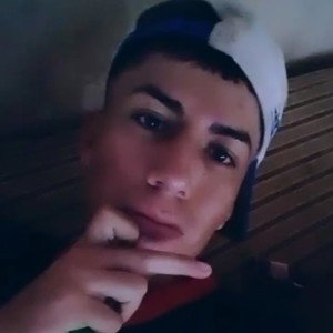 Cholo Ft. Escrap- Mi Estilo 