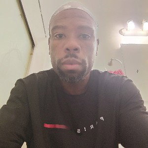 YoungEzz (little nigga)