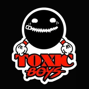 COSECHA_-_TOXIC_-_BOYS_-_DA_-_SUIT_-_NOSER_YÁÑEZ