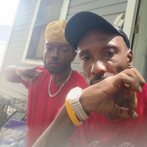 Letting niggas know my dawg can rap(Raw and Uncut
