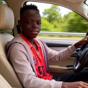 Lallogo toujours lassan