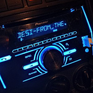 Desi-from_the_bottom