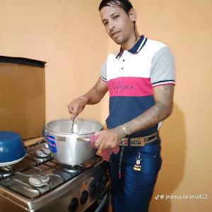 No Te Vayas 