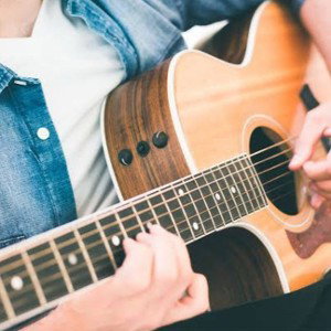 À toi de jouer à la guitare