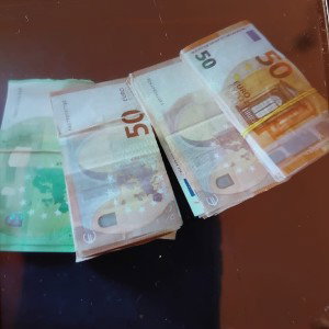 back to the business 💶💶💶OLOLO IGWE 