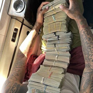 Jayo Escobar ft Lil Wayne Tear dis bytch up