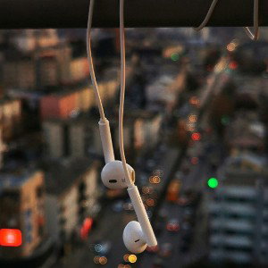 lonely 