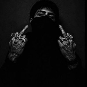 NO FACE NO CASE 